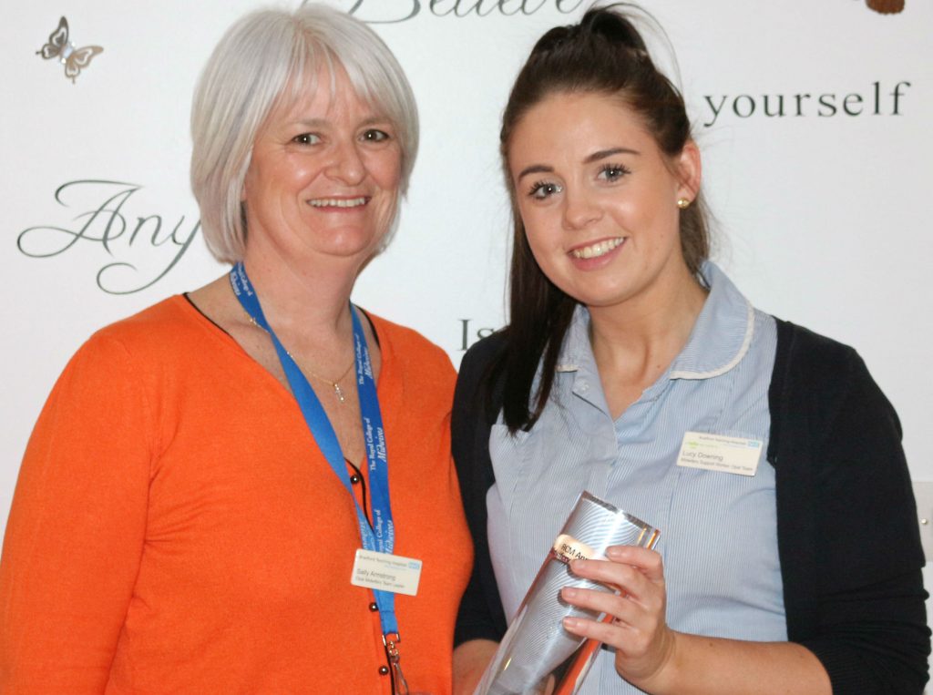 Trust maternity worker scoops national award