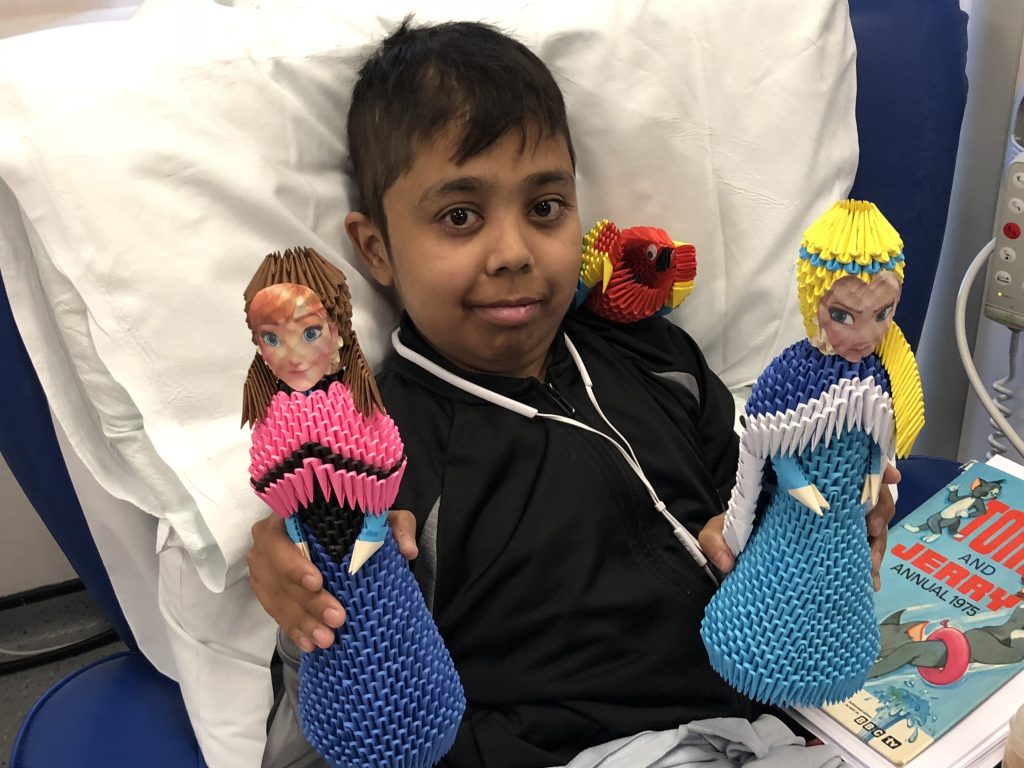 Young kidney dialysis patient uses hospital time to hone origami skills