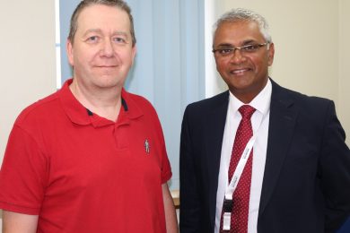 Robotic surgery team complete 1,000th operation at Bradford