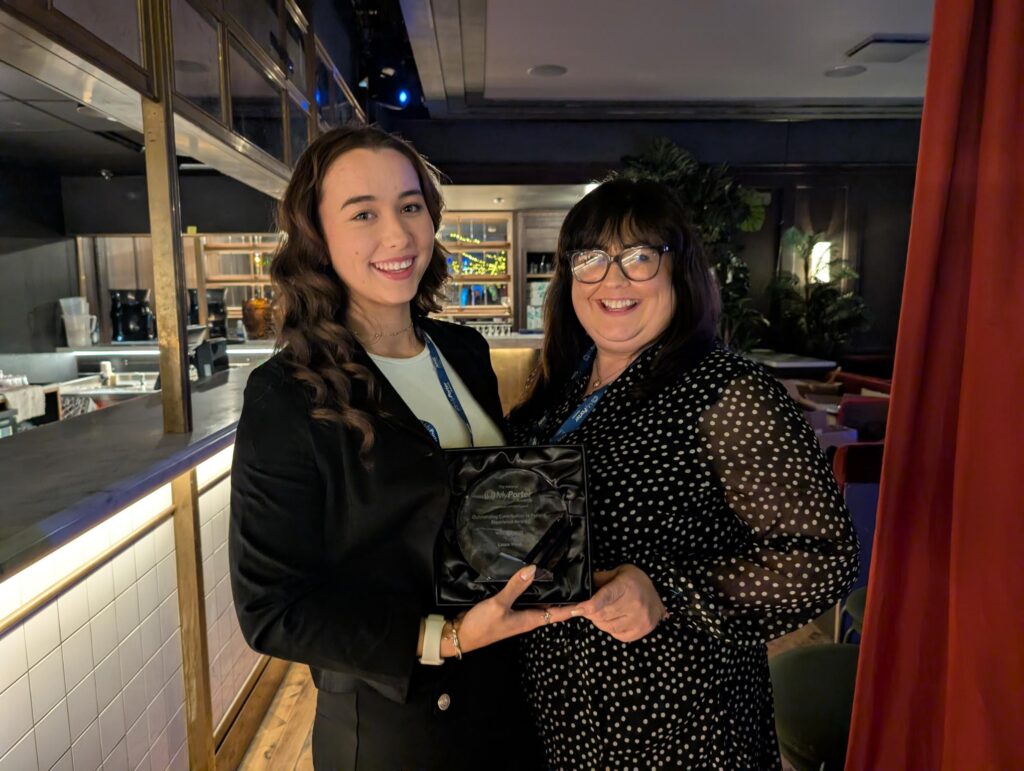 Porter Laura scoops national award