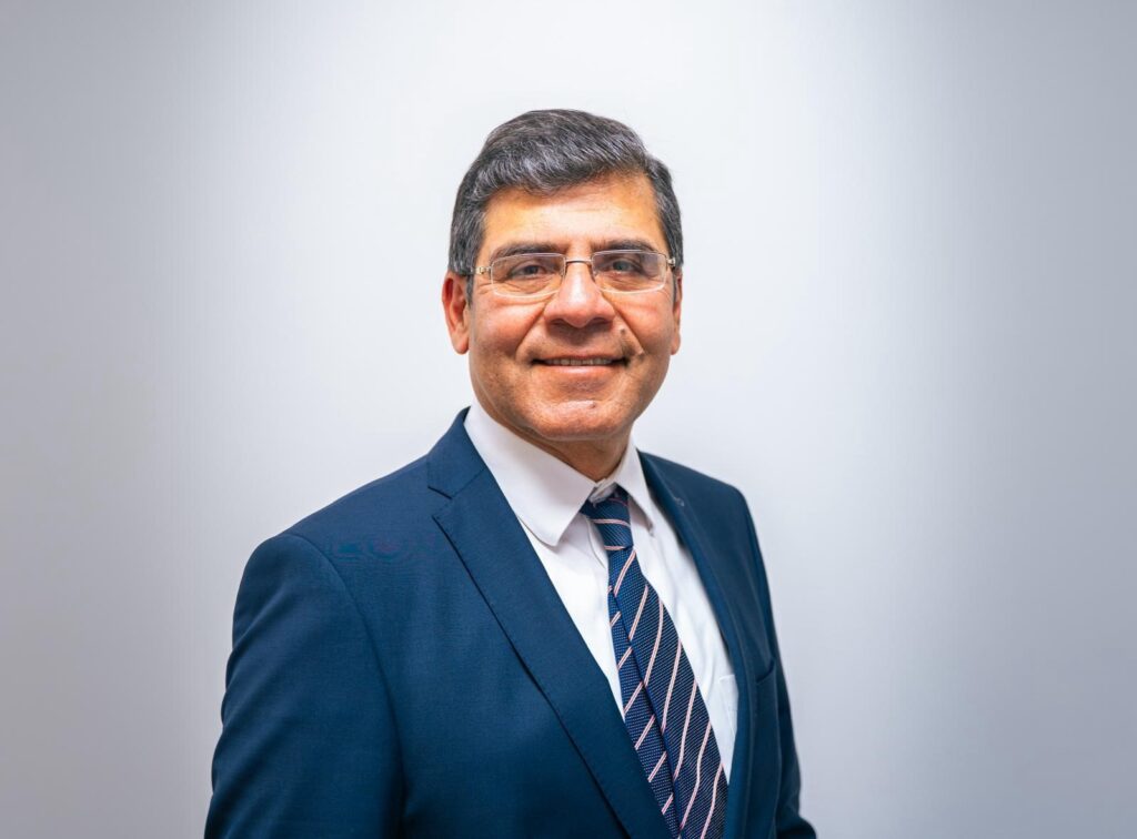 Bradford Surgeon Awarded Professorship in Pakistan