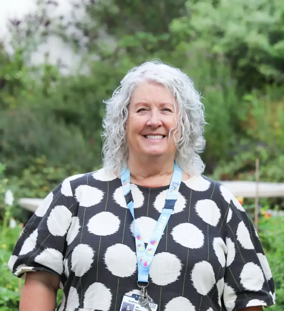 Midwifery research champion receives NIHR Lifetime Achievement Award after nearly 50 years of NHS service