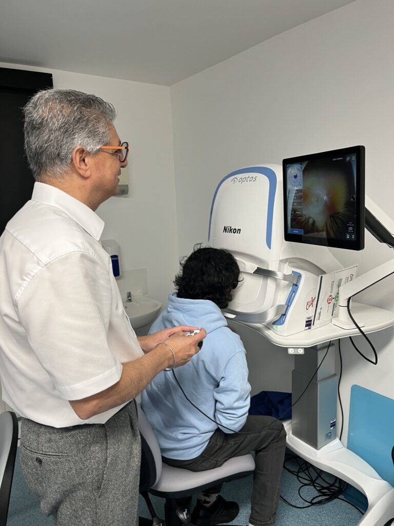Bradford specialist eye screening service for district’s patients